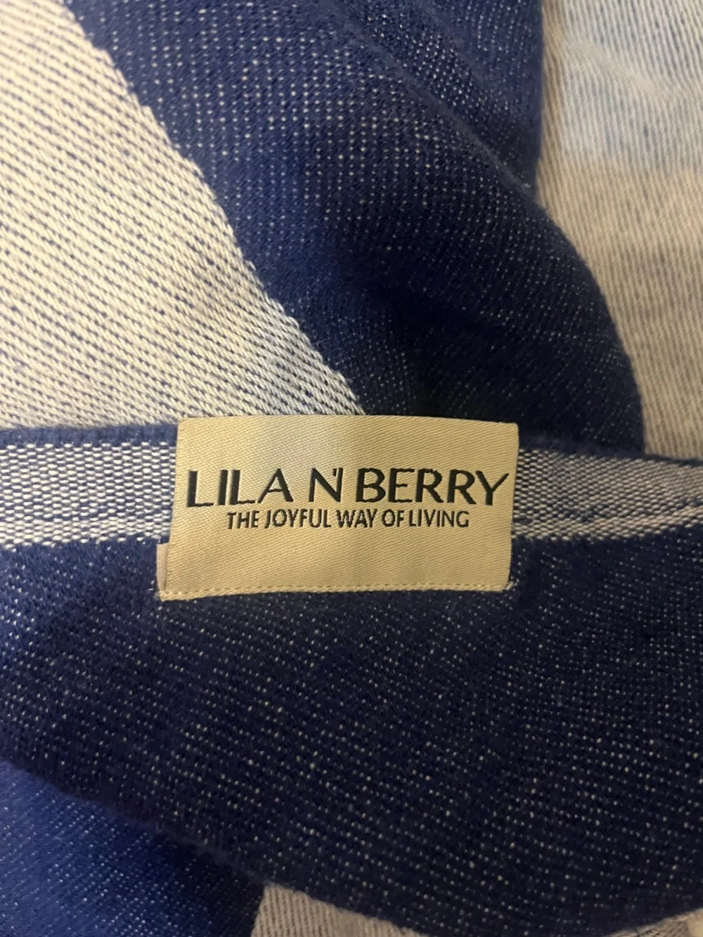Lane Navy/White